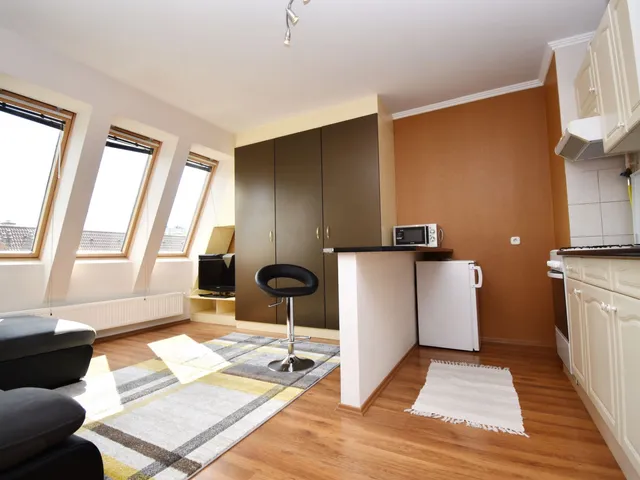 Kiadó lakás Debrecen, Nagyerdőalja 39 nm