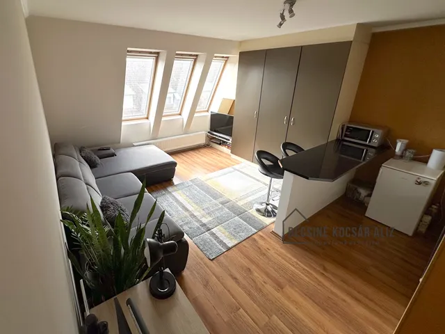 Kiadó lakás Debrecen, Nagyerdőalja 39 nm