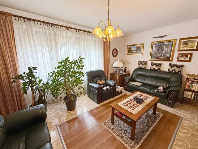 Eladó ház Debrecen, József Attila-telep 135 nm