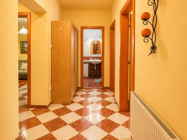 Eladó lakás Debrecen, Belváros 79 nm