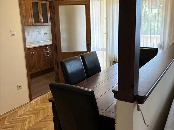 Kiadó lakás Debrecen, Nagyerdő 92 nm