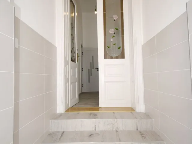 Eladó lakás Debrecen, Postakert 72 nm
