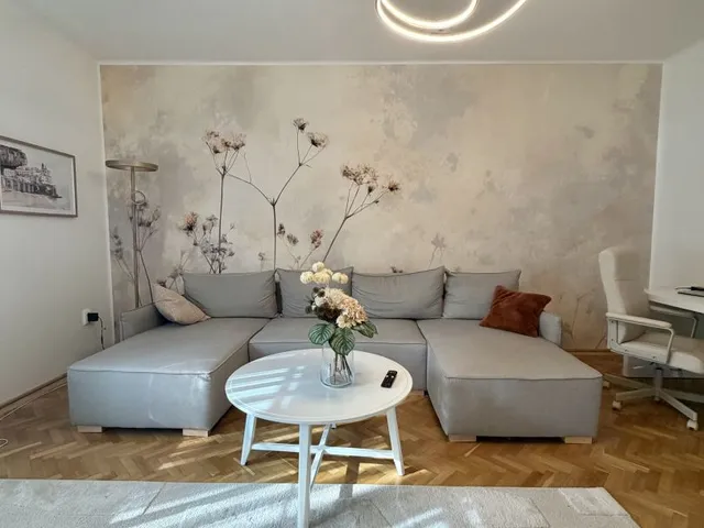 Kiadó lakás Debrecen, Nagyerdő 84 nm