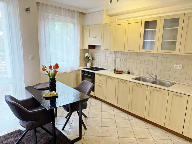 Kiadó lakás Debrecen, Nagyerdőalja 44 nm