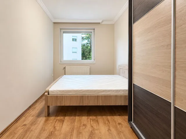 Kiadó lakás Debrecen, Nagyerdőalja 66 nm