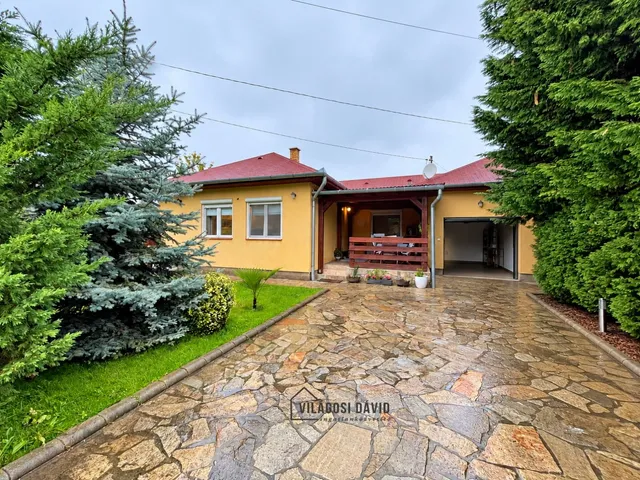 Kiadó ház Mikepércs 70 nm