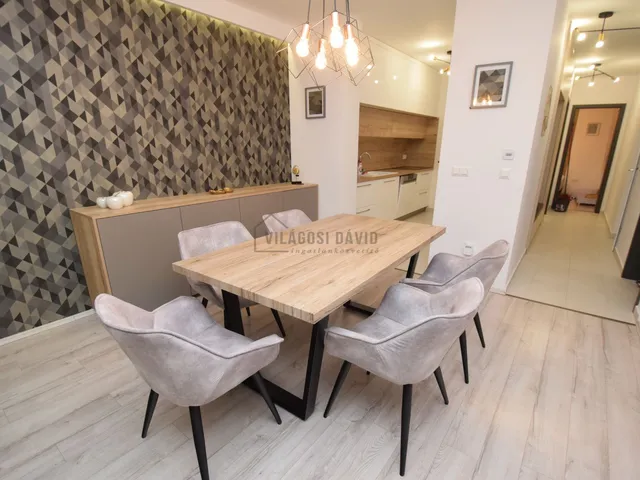 4-bed apartment, 87 m²