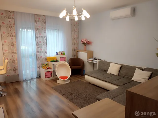 Eladó lakás Vác, Deákvár 62 nm
