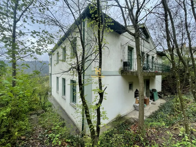 Eladó ház Budapest II. kerület, Szépvölgy, Cirbolya utca 435 nm