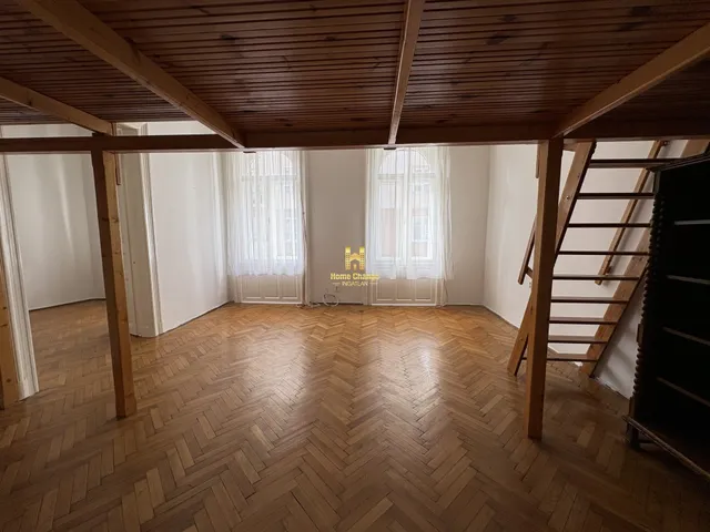 Eladó lakás Budapest I. kerület, Ostrom utca 65 nm