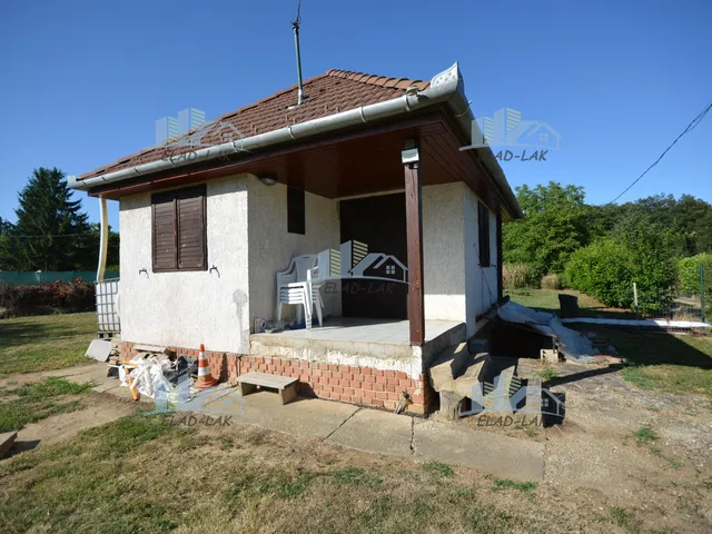 Eladó telek Szombathely, Parkerdő lakókert 1003 nm