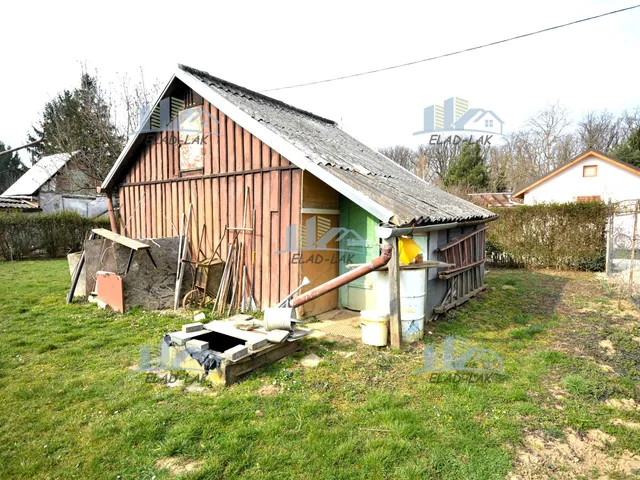 Eladó telek Szombathely, Parkerdő lakókert 552 nm