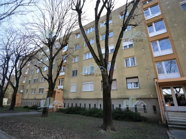 Eladó lakás Szombathely, Joskar-Ola-lakótelep 55 nm