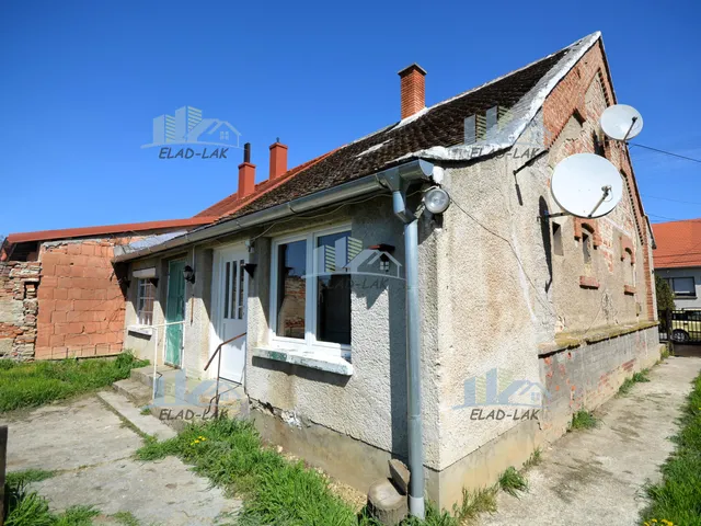 Eladó ház Vát 42 nm