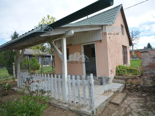 Eladó telek Szombathely, Középhegy 707 nm