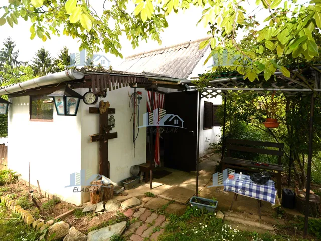 Eladó telek Szombathely, Parkerdő lakókert 720 nm