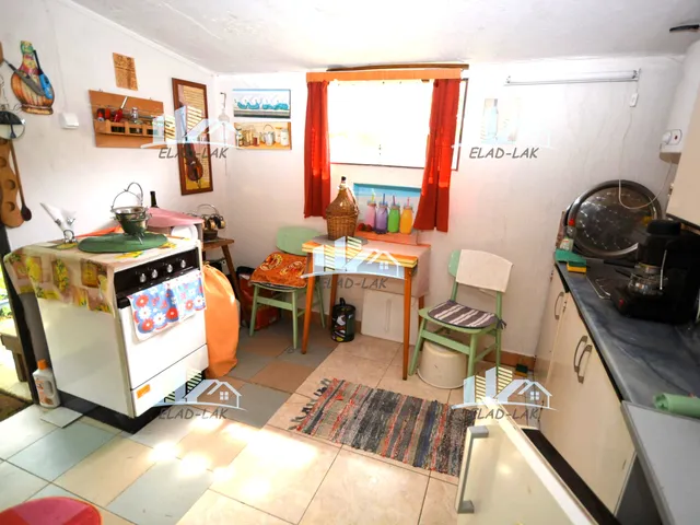 Eladó telek Szombathely, Parkerdő lakókert 720 nm