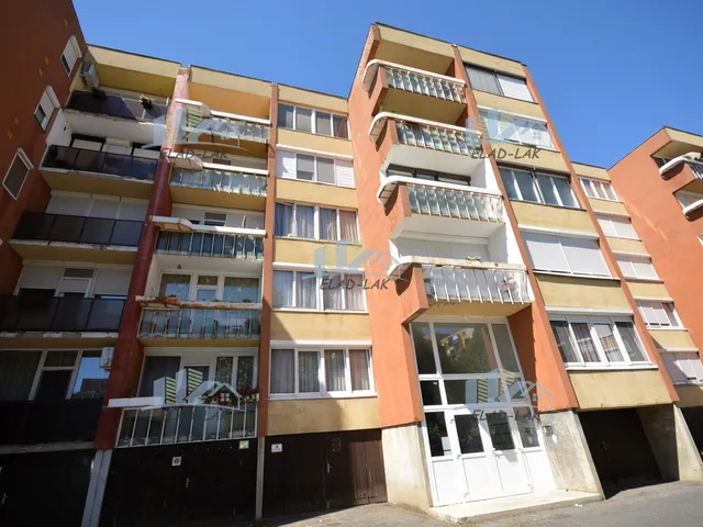 Eladó lakás Szombathely, Derkovits-lakótelep 51 nm