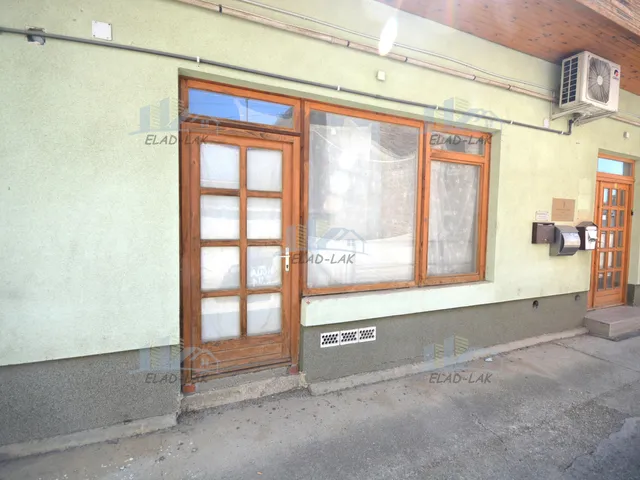 Eladó kereskedelmi és ipari ingatlan Szombathely, Belváros, Hollán Ernő u. 26 nm