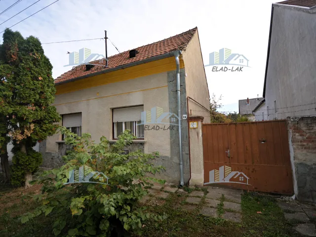 Eladó ház Szombathely, Ifjúsági lakótelep 58 nm