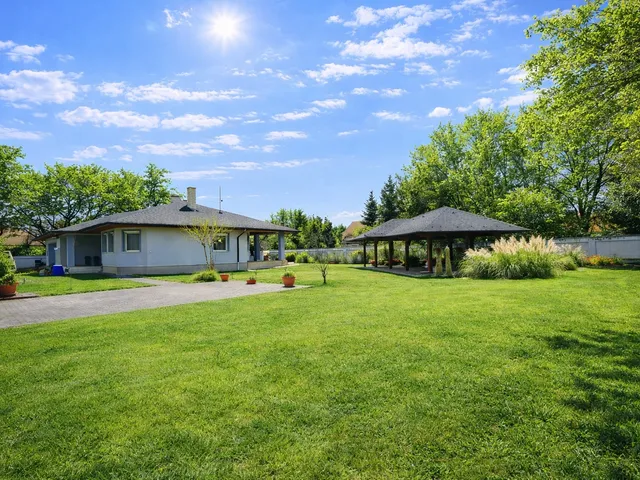 Eladó ház Ráckeve, Szulla 335 nm