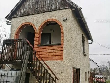 Eladó üdülő és hétvégi ház Tata, Óváros, Látóhegy 32 nm