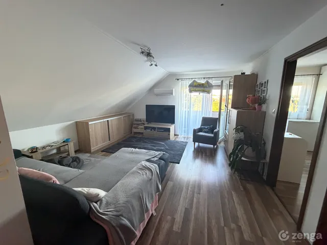 Eladó lakás Győr, Gyirmót 84 nm