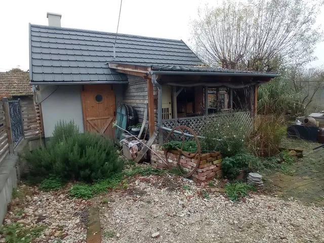 Eladó ház Balatonmagyaród 250 nm