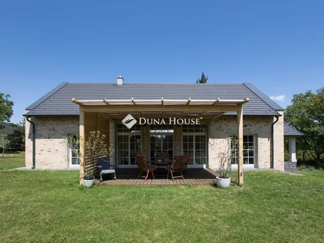 Eladó ház Badacsonytomaj 230 nm