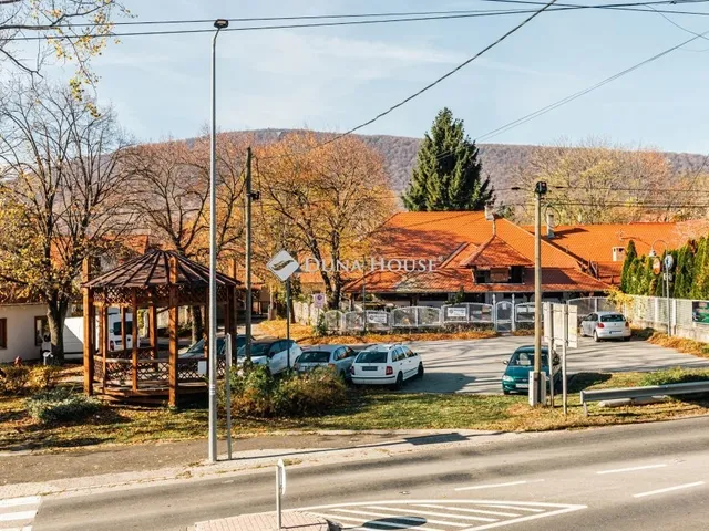 Eladó kereskedelmi és ipari ingatlan Pilisszentkereszt 160 nm