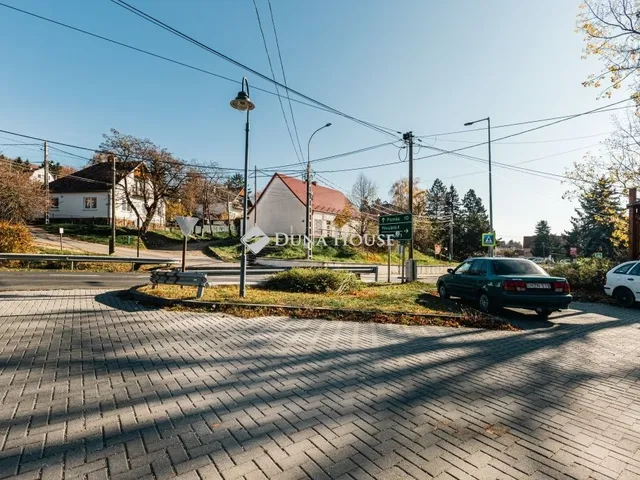 Eladó kereskedelmi és ipari ingatlan Pilisszentkereszt 160 nm