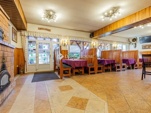 Eladó kereskedelmi és ipari ingatlan Pilisszentkereszt 188 nm