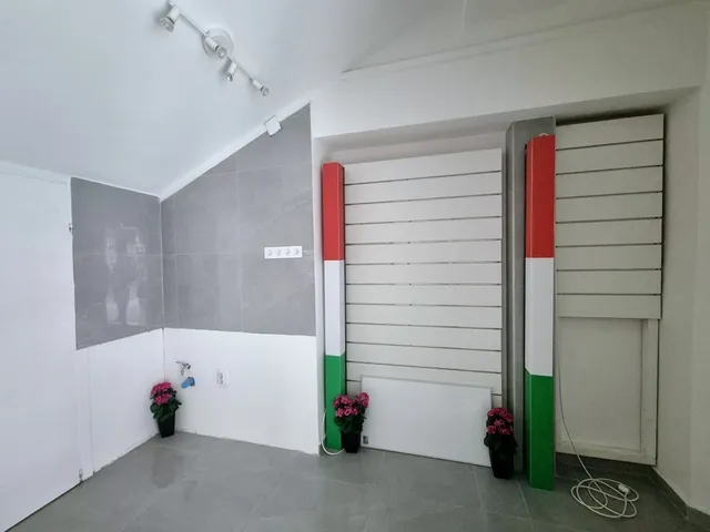 Kiadó kereskedelmi és ipari ingatlan Budapest V. kerület, Belváros 10 nm