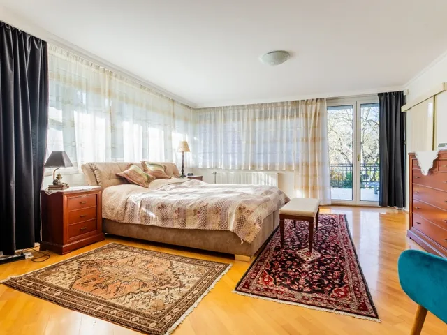 Eladó ház Budapest II. kerület, Budaliget 443 nm