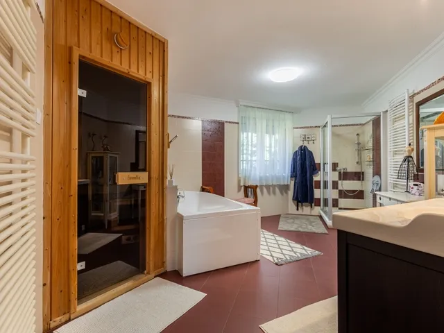 Eladó ház Budapest II. kerület, Budaliget 443 nm