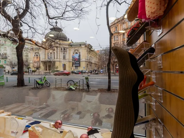 Eladó kereskedelmi és ipari ingatlan Budapest V. kerület, Lipótváros 77 nm