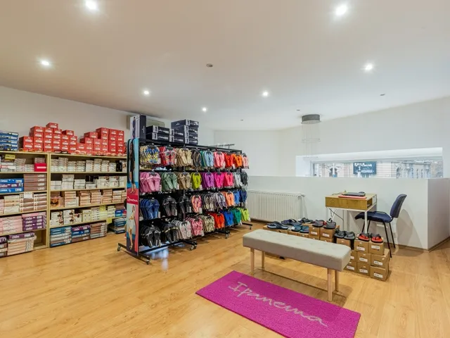 Eladó kereskedelmi és ipari ingatlan Budapest V. kerület, Lipótváros 77 nm