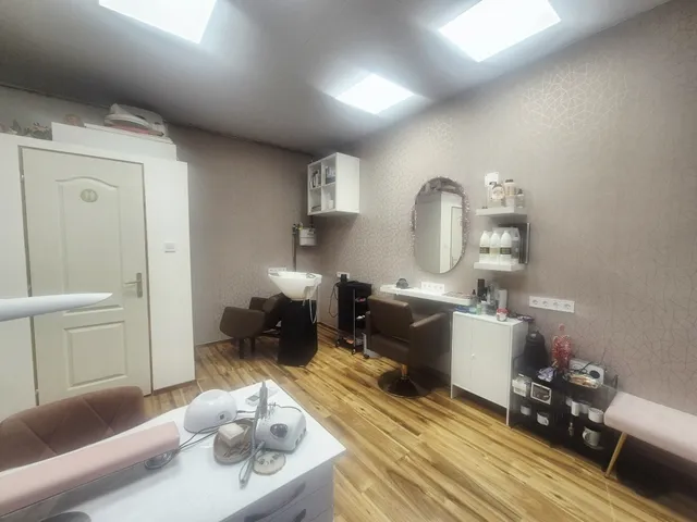 Eladó kereskedelmi és ipari ingatlan Budapest XIV. kerület, Alsórákos 17 nm