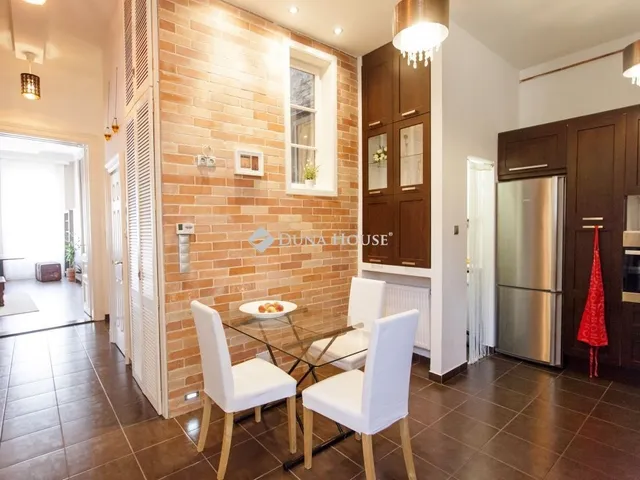 Eladó lakás Budapest VI. kerület 94 nm