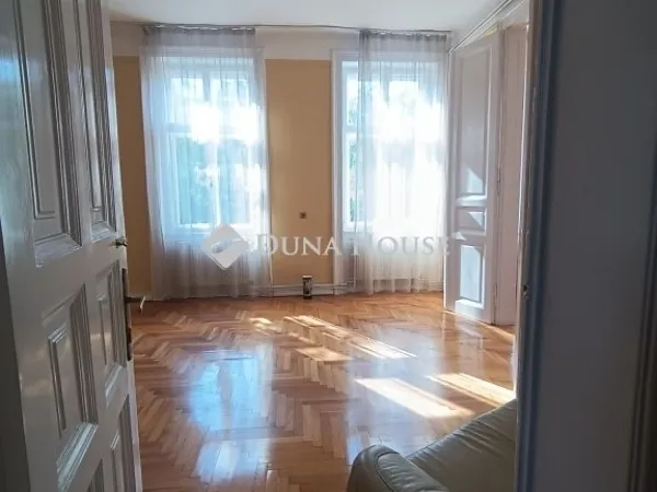 Eladó lakás Budapest XIV. kerület, Istvánmező 236 nm