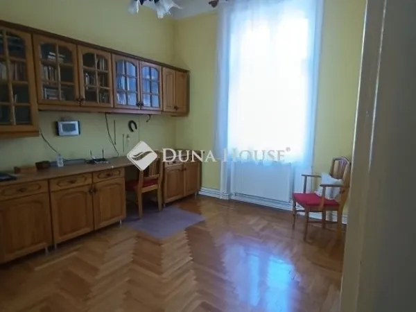 Eladó lakás Budapest XIV. kerület, Istvánmező 130 nm
