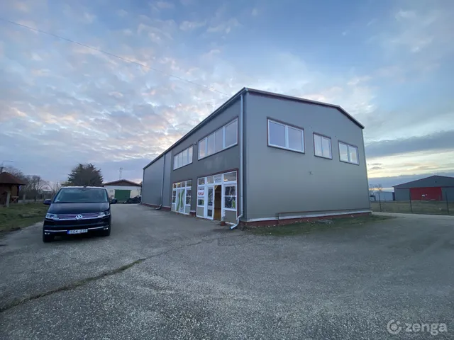Kiadó kereskedelmi és ipari ingatlan Derecske 600 nm