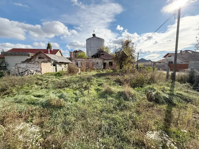 Eladó telek Érd, Újtelep 709 nm