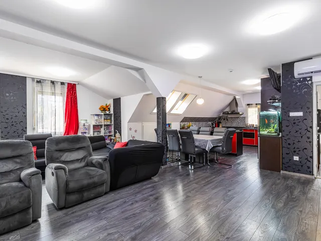 Eladó ház Gyömrő, Erzsébettelep 278 nm