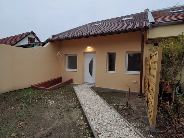 Eladó ház Budapest III. kerület, Csillaghegy 45 nm