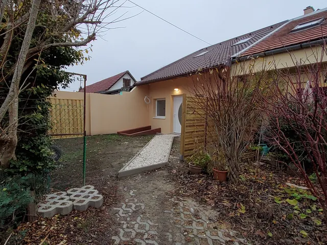 Eladó ház Budapest III. kerület, Csillaghegy 45 nm