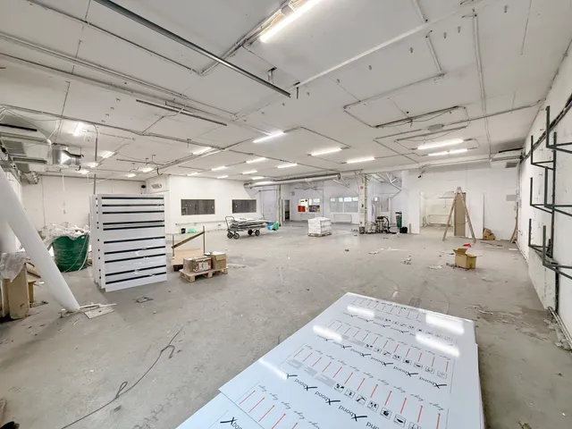 Eladó kereskedelmi és ipari ingatlan Budapest XXI. kerület 375 nm