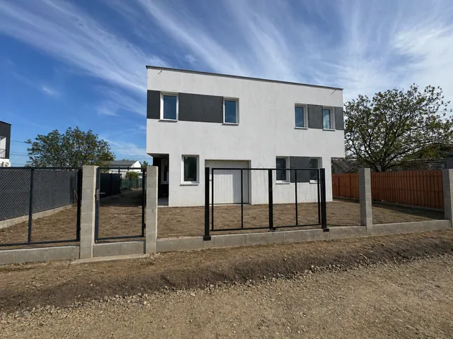 Eladó ház Budapest XVIII. kerület, Ganzkertváros 120 nm