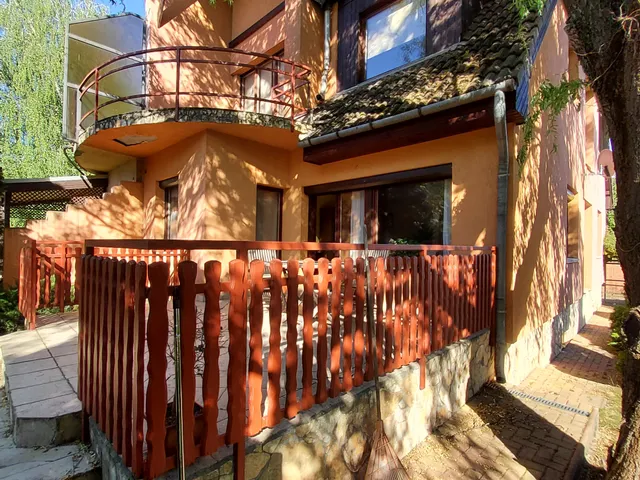 Eladó ház Budapest XVIII. kerület, Újpéteritelep 171 nm