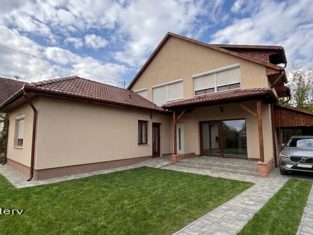 Eladó ház Vecsés, Halmitelep 150 nm